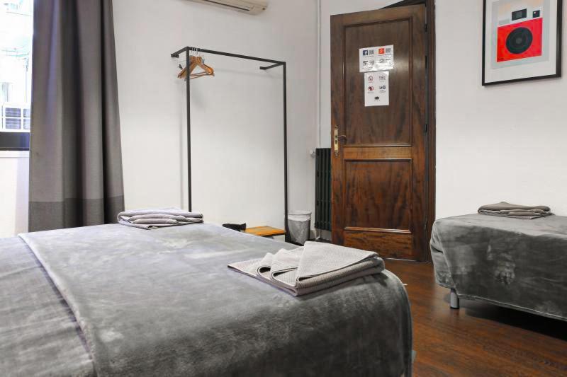 דירות ברצלונה Traveller House מראה חיצוני תמונה