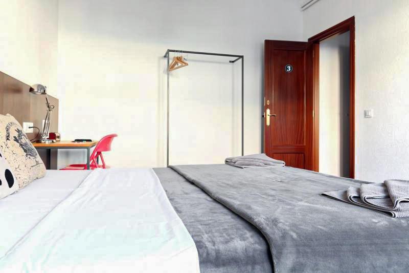 דירות ברצלונה Traveller House מראה חיצוני תמונה